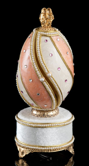 Twirling Ballerina Musical Egg