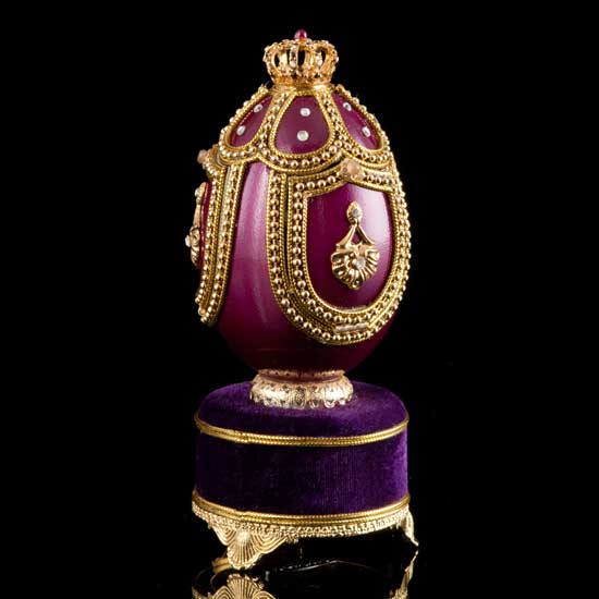 Regal Nutcracker Musical Egg